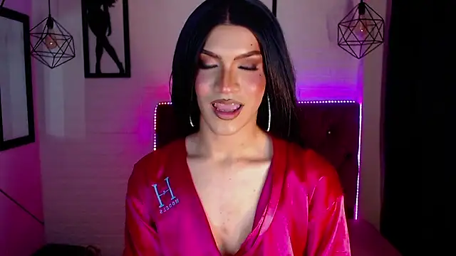 agatha_rodriguezのウェブカメラショー