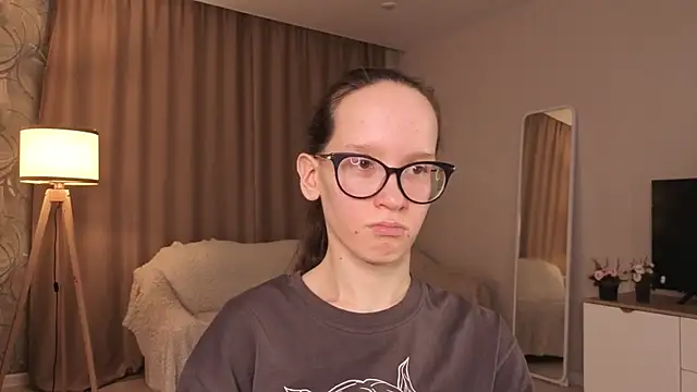 BettyBrowni Adlı Modelin Canlı XXX Sohbeti