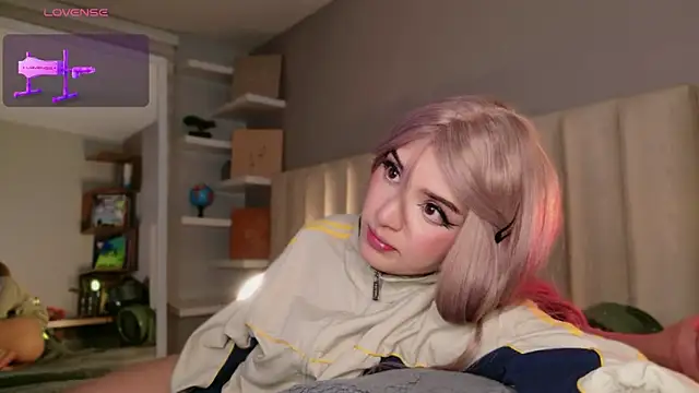 Megan_mooree_ Live XXX-Chat