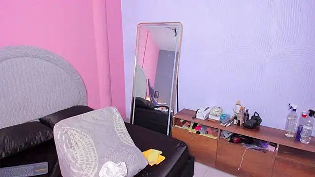 yeikafoxy's Live XXX Chat