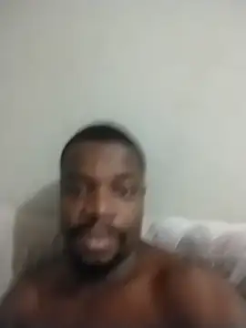 Ineed-ass webkamerás műsora