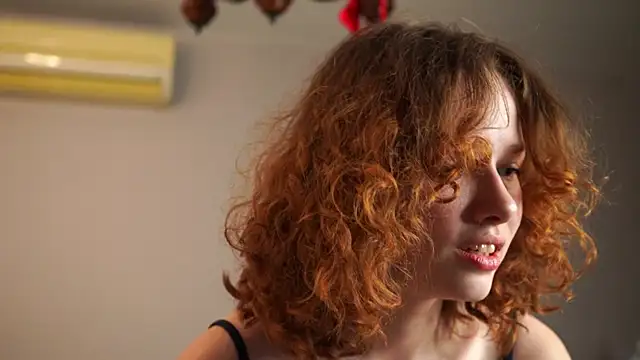 แช ท XXX สดของ AgathaCarra