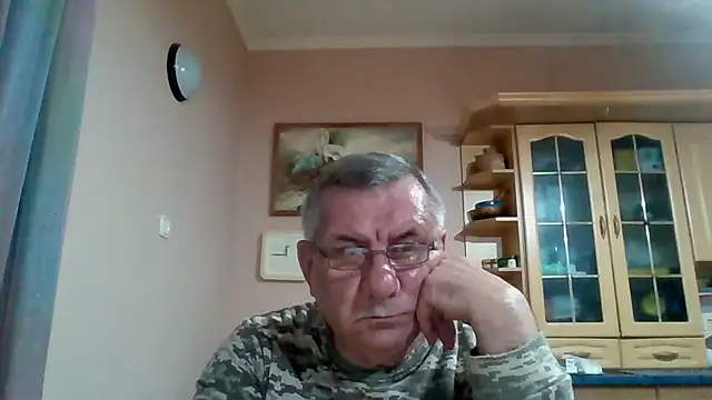 Pertunjukan Kamera Web machomale3