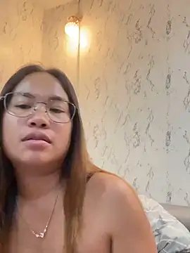 Ponthip Chat XXX in diretta