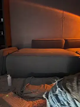 Pokazy przed kamerką – Bastet