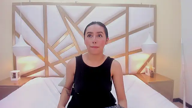 Chatroom XXX en direct de Zoe_Monrow