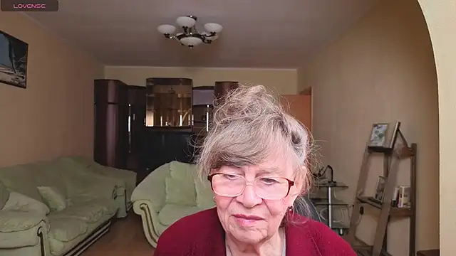 Betty_Brick Live XXX-chat