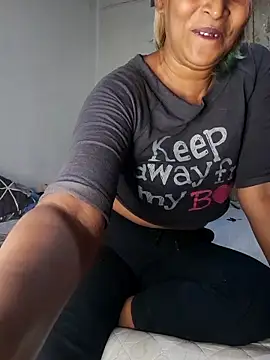 Goodgirlsue_77 Live XXX Chat