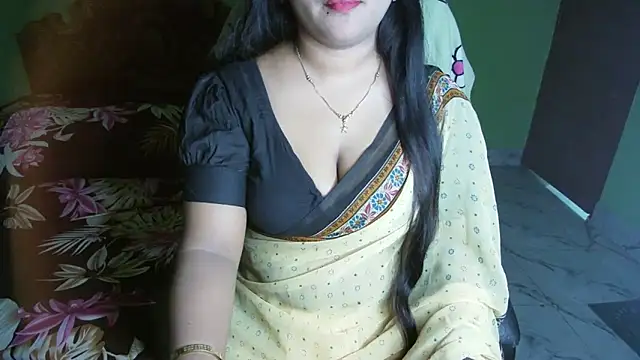 BengaliQueenStar's Live XXX Chat