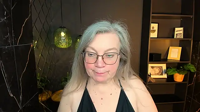 NataliMellow's Live XXX Chat