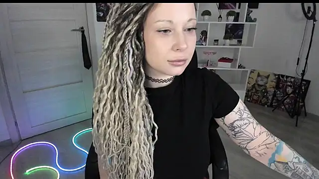 HoneySallyMoore 现场XXX聊天