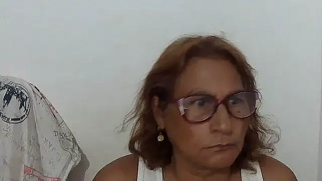 charrysexy1 Adlı Modelin Canlı XXX Sohbeti