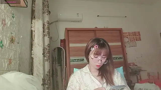 Lili_666 即時 XXX 聊天