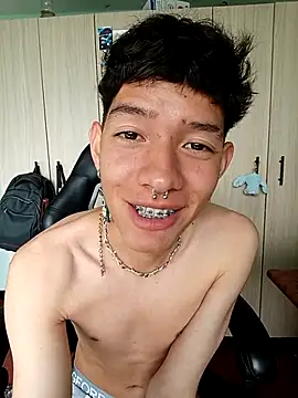 عرض كام heyy_noah11