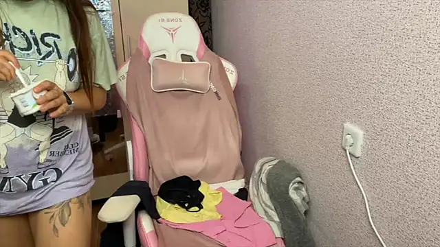 Katrin__kissのライブXXXチャット