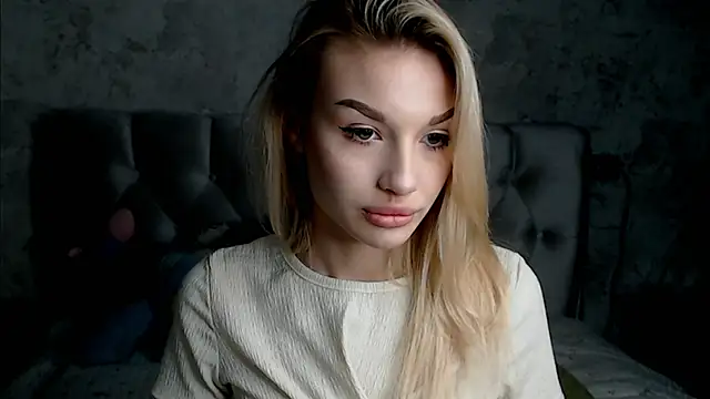 Živý XXX chat Ella_Milla