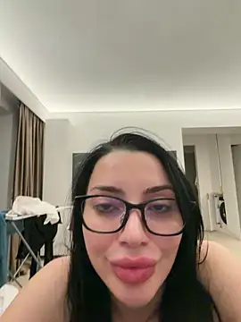 MyaSplash Show in webcam