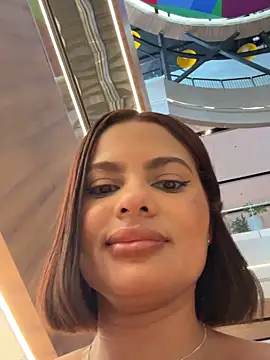 Irina_Velvett élő XXX-chatje