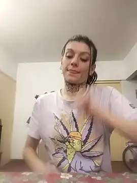 Webkamerová show tinitattoos