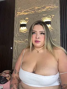 GenesisBlaze Adlı Modelin Canlı XXX Sohbeti