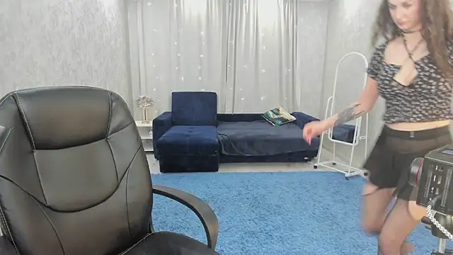 Chatroom XXX en direct de Adelina_Langoria