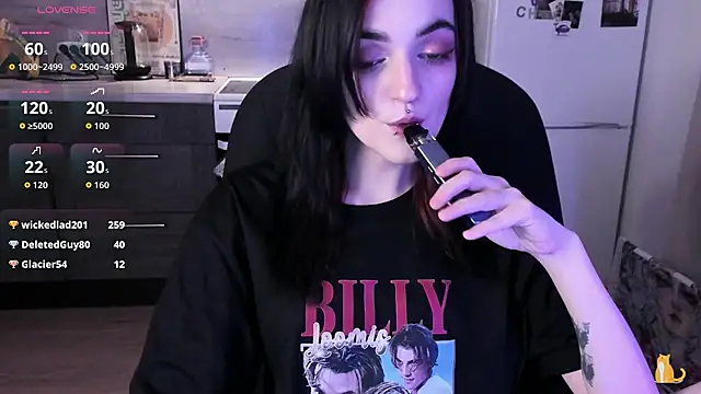 linaa__tyaan's Webcam Show