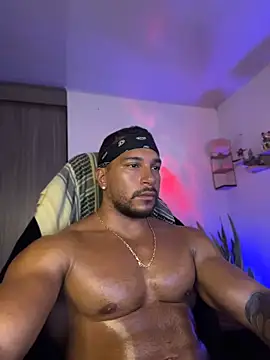 FreszX Adlı Modelin Canlı XXX Sohbeti