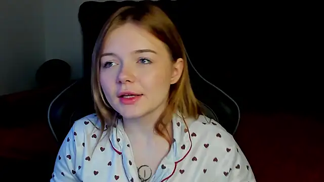 ElinaVale Webcam show