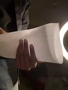 thecatfishh 即時 XXX 聊天