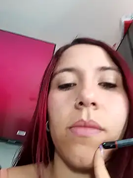 Dayan_white7 Adlı Modelin Canlı XXX Sohbeti