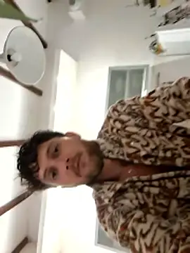 Вебкам-шоу maks3588