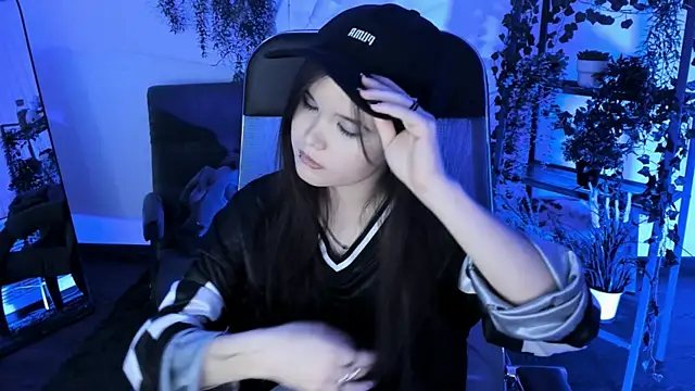 Elainebeness Chat XXX live