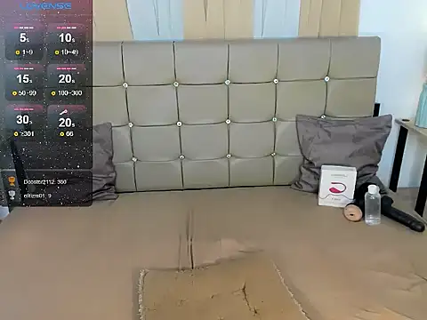 AsteriaJade Pertunjukan Webcam