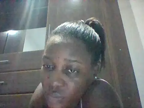 Alessandrajenna Adlı Modelin Web Kamerası Şovu