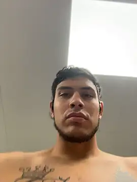 StrokingDaddy4's Live XXX Chat