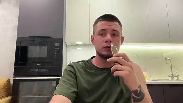 Viktor348 Chat XXX live