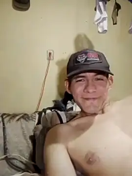 Cloud0nMycock Webcamshow