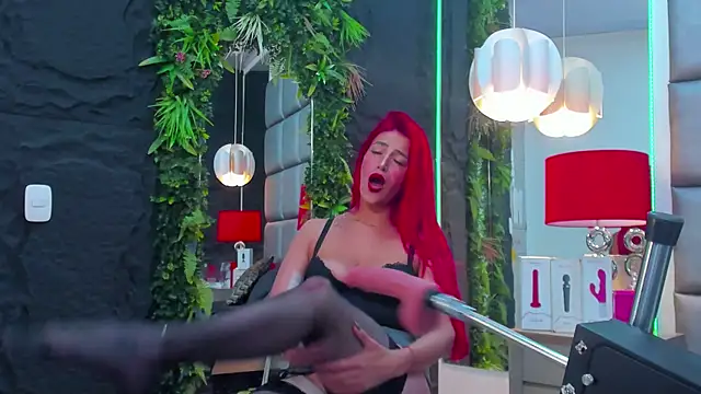 AllissaBrowm Adlı Modelin Canlı XXX Sohbeti