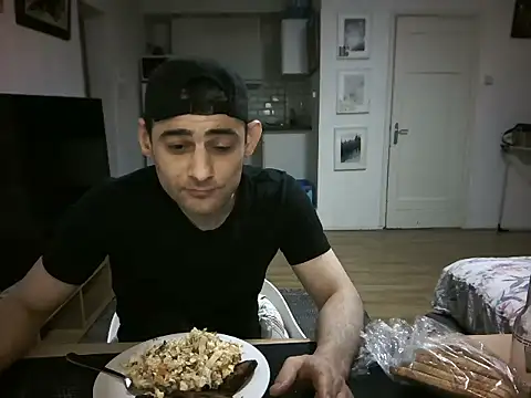 XXX chat uživo modela mihaimichael