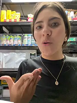 Andrea_19blonde webkamerás műsora