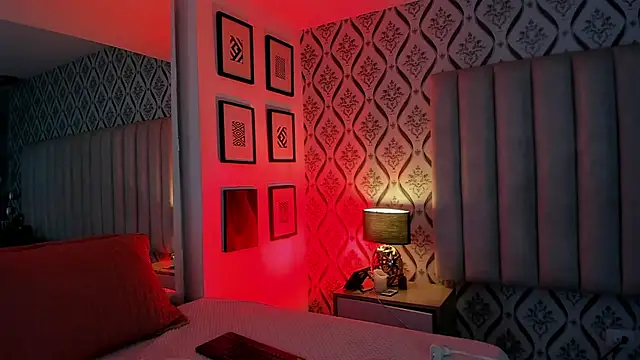 Sky_Junne Adlı Modelin Canlı XXX Sohbeti