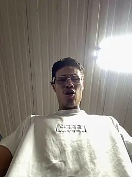 TavoHot_ Chat XXX in diretta