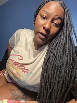 GirthGoddessCoco 网络视讯表演