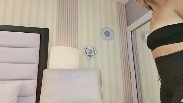 MarilynFoox: онлайн-секс-чат