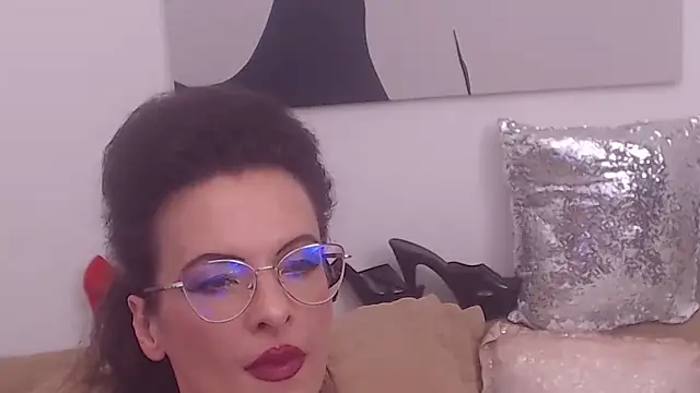 Chatroom XXX en direct de RebeccaNoble