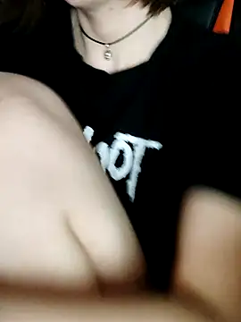 Chatroom XXX en direct de Aashikalaa