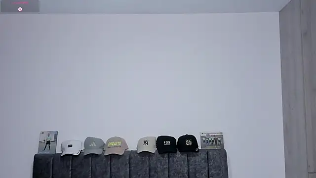 Chatroom XXX en direct de Iamdylan777