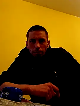 jonekjohnypl: διαδικτυακό σόου στην κάμερα