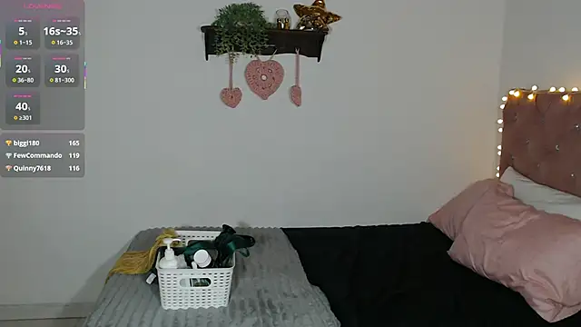 Chatroom XXX en direct de Karlinlive