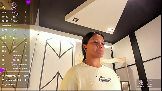 Онлайн чат XXX LexiAdamss